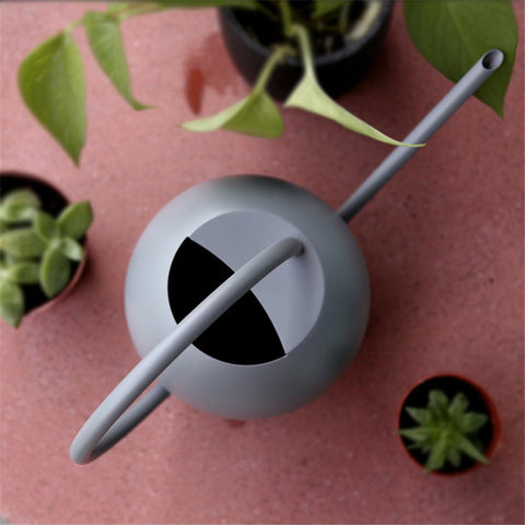 arrosoir métal gris