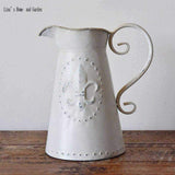 Broc à eau : Métal Vintage | L'arroseur arrosé