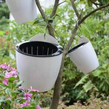pot de fleurs suspendu jardin