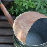 Arrosoir zinc ancien rouille