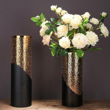 vase noir et or