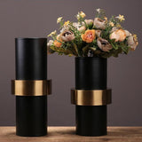 vase a fleurs noir