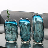 Vase bleu transparant