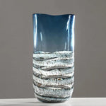 Vase en verre soufflé bleu