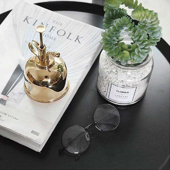 Vaporisateur plante laiton doré